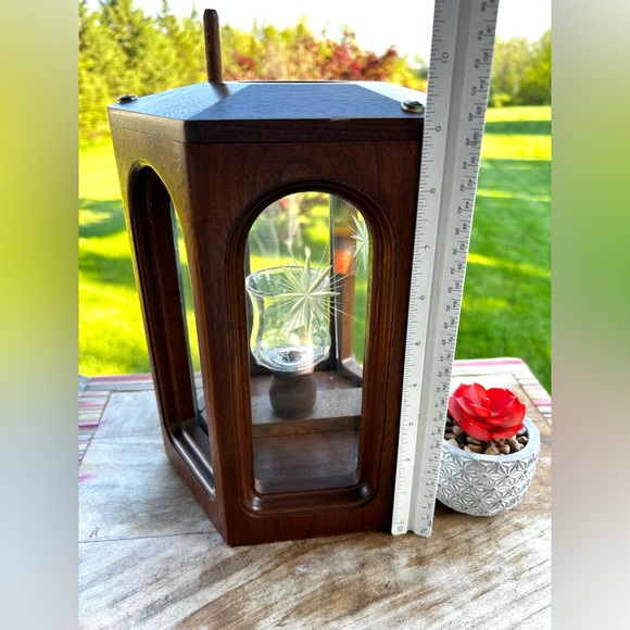 VTGKrantz Colonial WoodKrafts Hand Crafted Candle Holder Etched
Glass Hexagonal - Picture 3 of 10